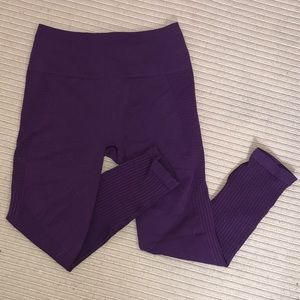 Lululemon “Flow and Go” leggings